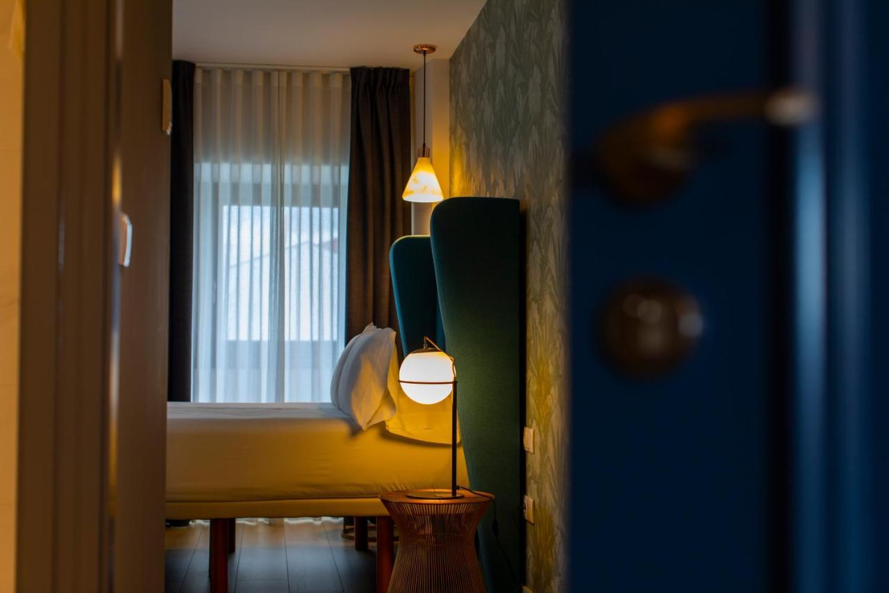 Hotel Javier Montero Ribadeo Extérieur photo