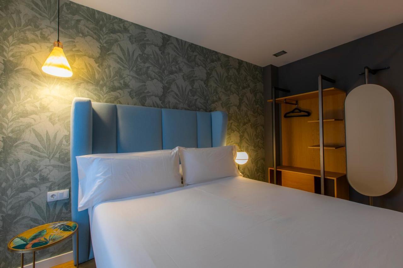 Hotel Javier Montero Ribadeo Extérieur photo